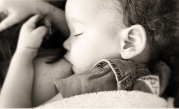 nursing-toddler-breastfeeding